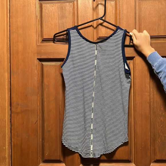 Girls daytrip tank top size large - Picture 3 of 3